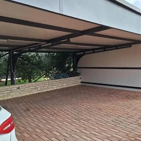 דירה With Parking Space Kastel, Istria - Sredisnja Istra - 25684